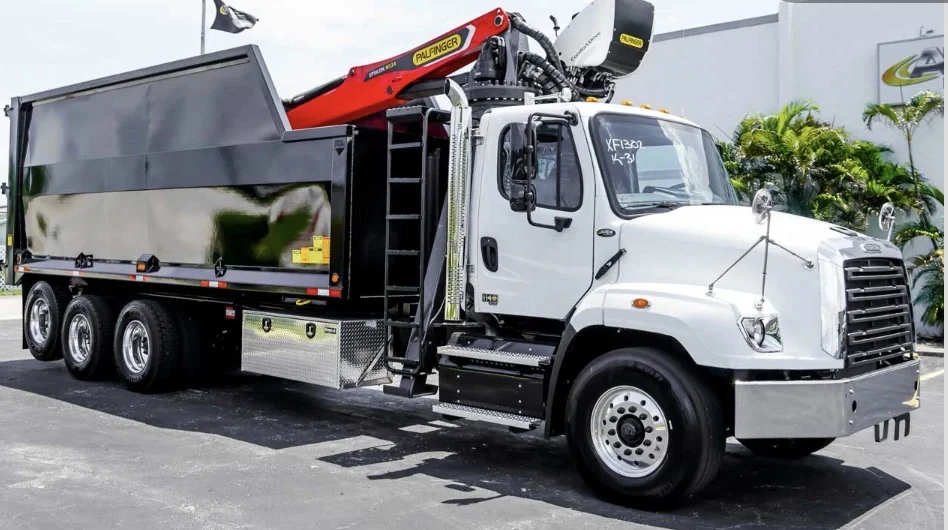 ForestryWorx 57-yard grapple truck with mounted grapple loader